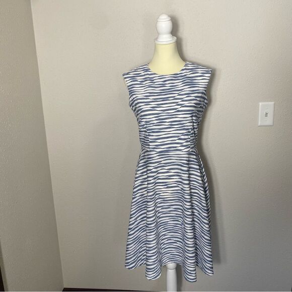 Chetta B Blue & white Striped Textured Sleveless Fit & Flare Dress Womens Size 6 - Picture 15 of 16